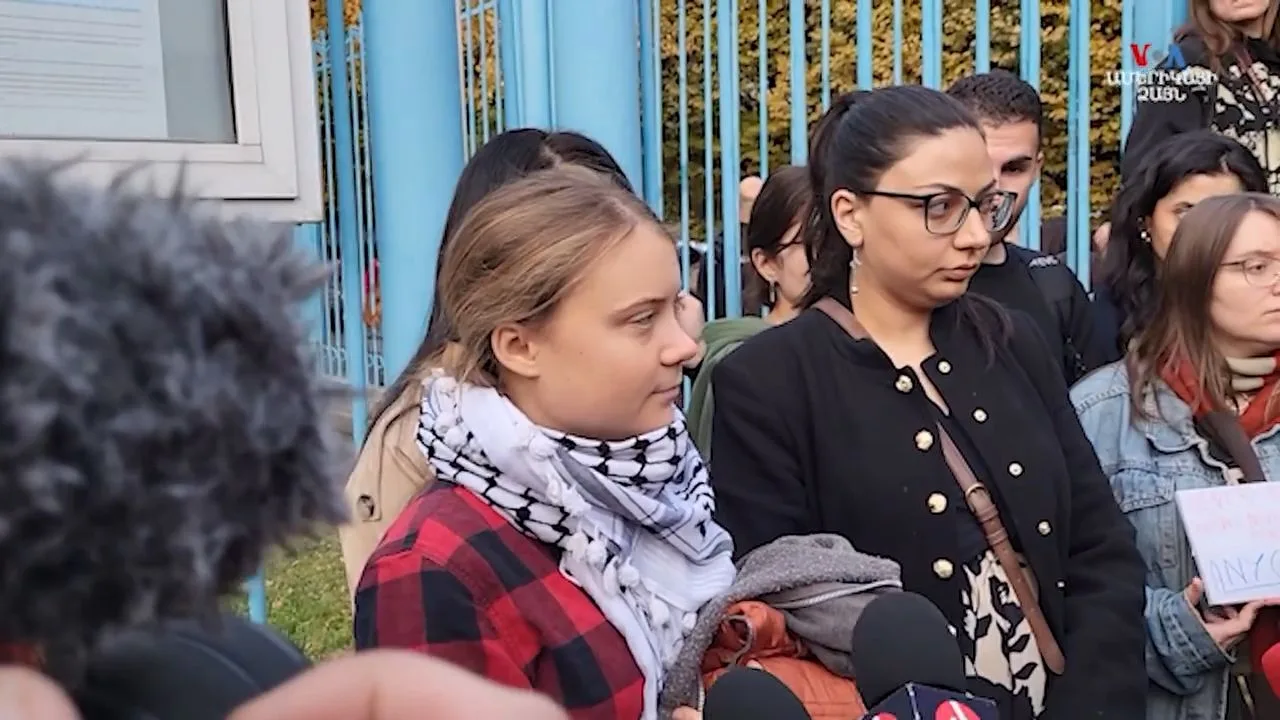 „Nur ein Opfer“: Greta Thunberg stellt sich hinter Macklemore und streicht Israels Tote aus dem Bild