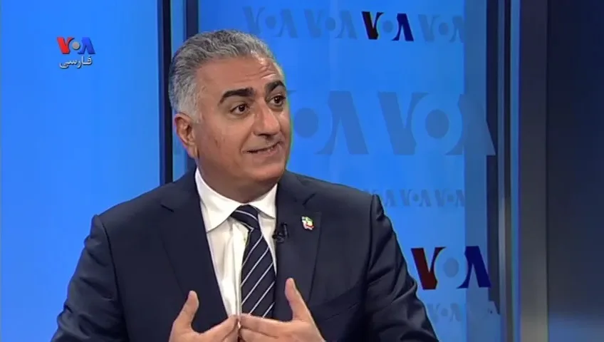 Pahlavi spricht von Rissen im Regime: Militärs und Beamte sollen sich heimlich abwenden