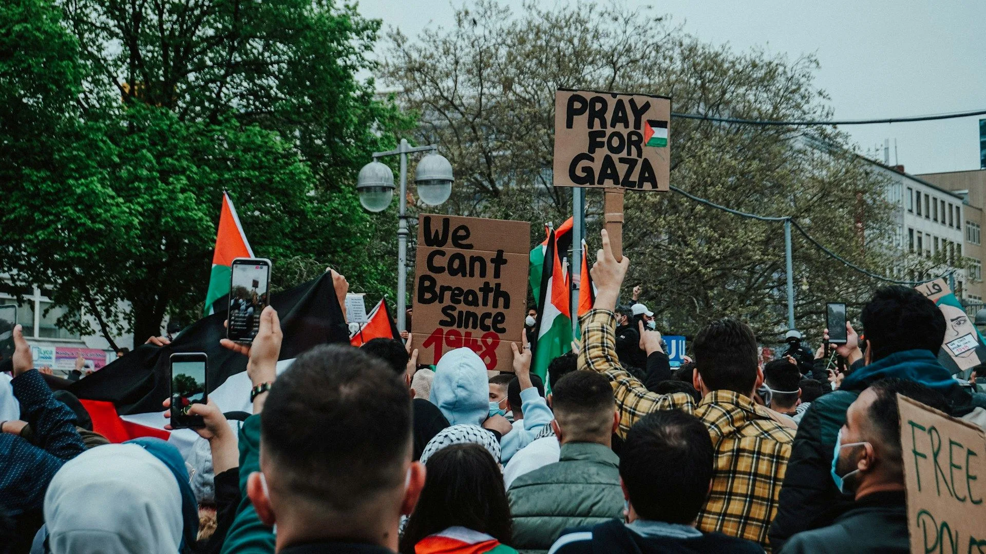 Slogans, Blockaden, Medienstrategie: Hinter den weltweiten Anti-Israel-Protesten steckt ein internationales Netzwerk