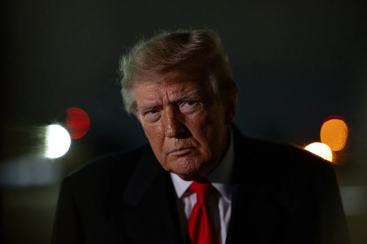 Trump droht Iran mit schweren Angriffen: Teheran verschärft den Krieg um die Straße von Hormus